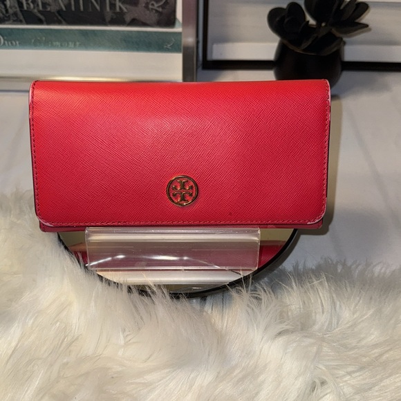 TORY BURCH Red Leather Robinson Flap Continental Wallet EUC - Picture 3 of 14